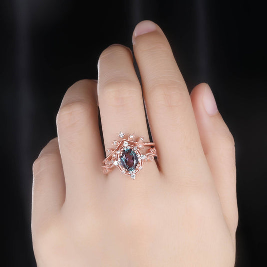 Alexandrite Ring Set Vintage Engagement Ring Diamond Matching Band Rose Gold Crown Ring Art Deco Style Oval Shaped Color Changing Stone