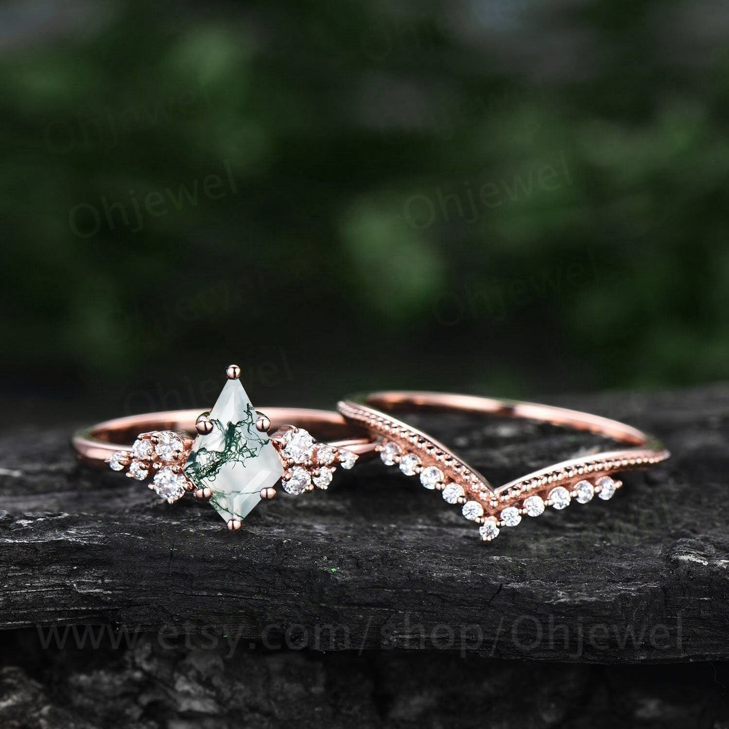 Only 1pc moissanites wedding band with 10k yellow gold