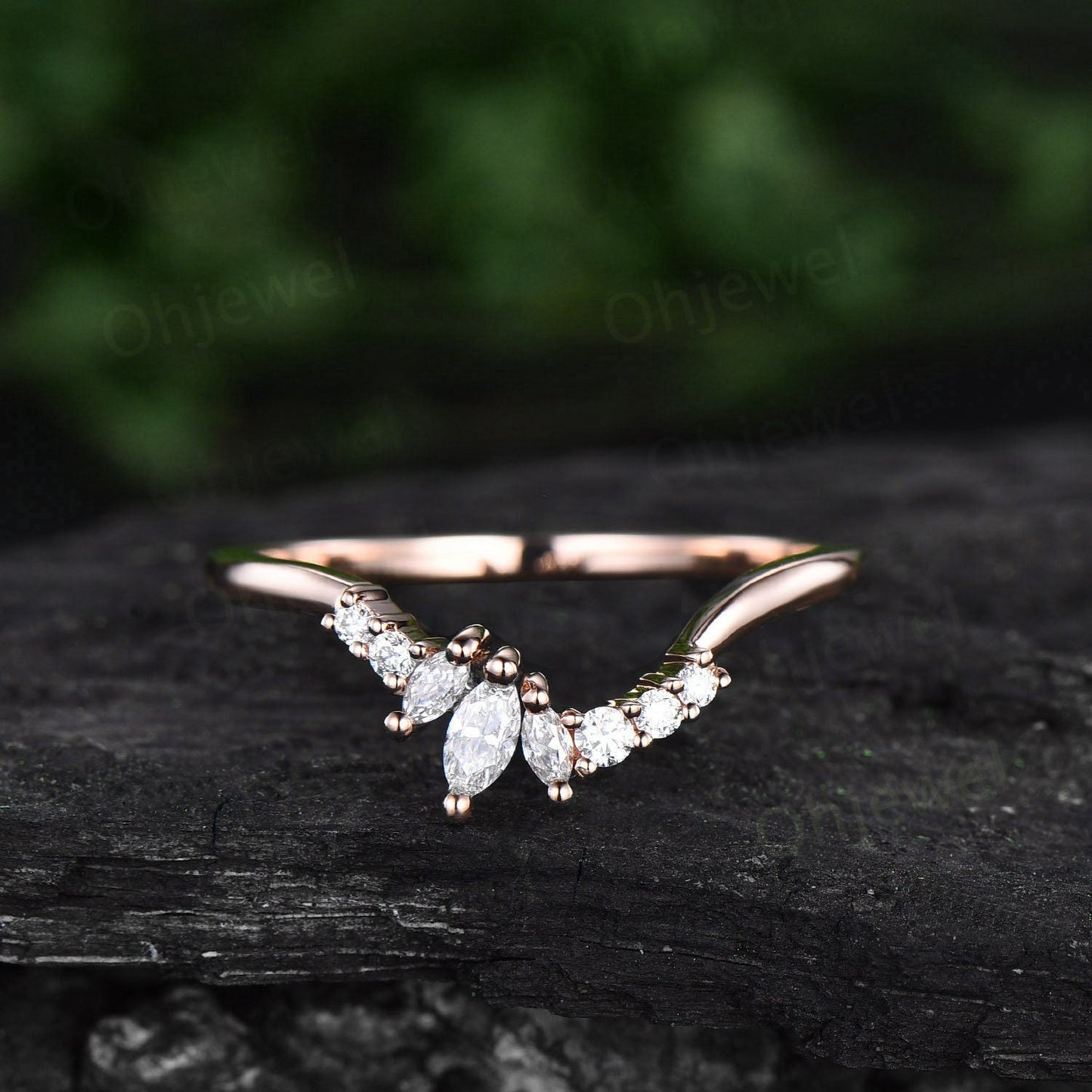 Only 1pc diamonds wedding band with 14k white gold