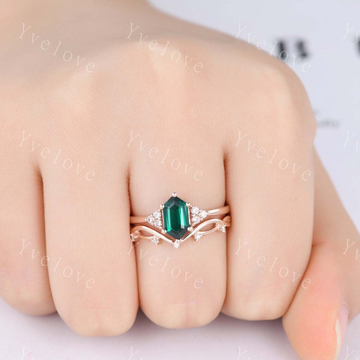 Retro Long hexagon Green Emerald Ring,Vintage 14k 18k Rose Gold Ring,Unique Emerald Engagement Ring,Promise Ring,May Birthday Gift For Her