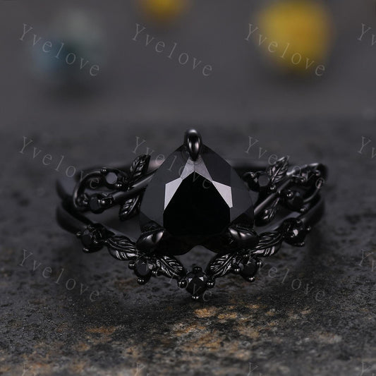 8mm Heart Shape Black Onyx Ring,Vintage Twig Vine Leaf Ring,Antique Black Onyx Bridal Promise Ring Set Nature Inspired Black Gold band