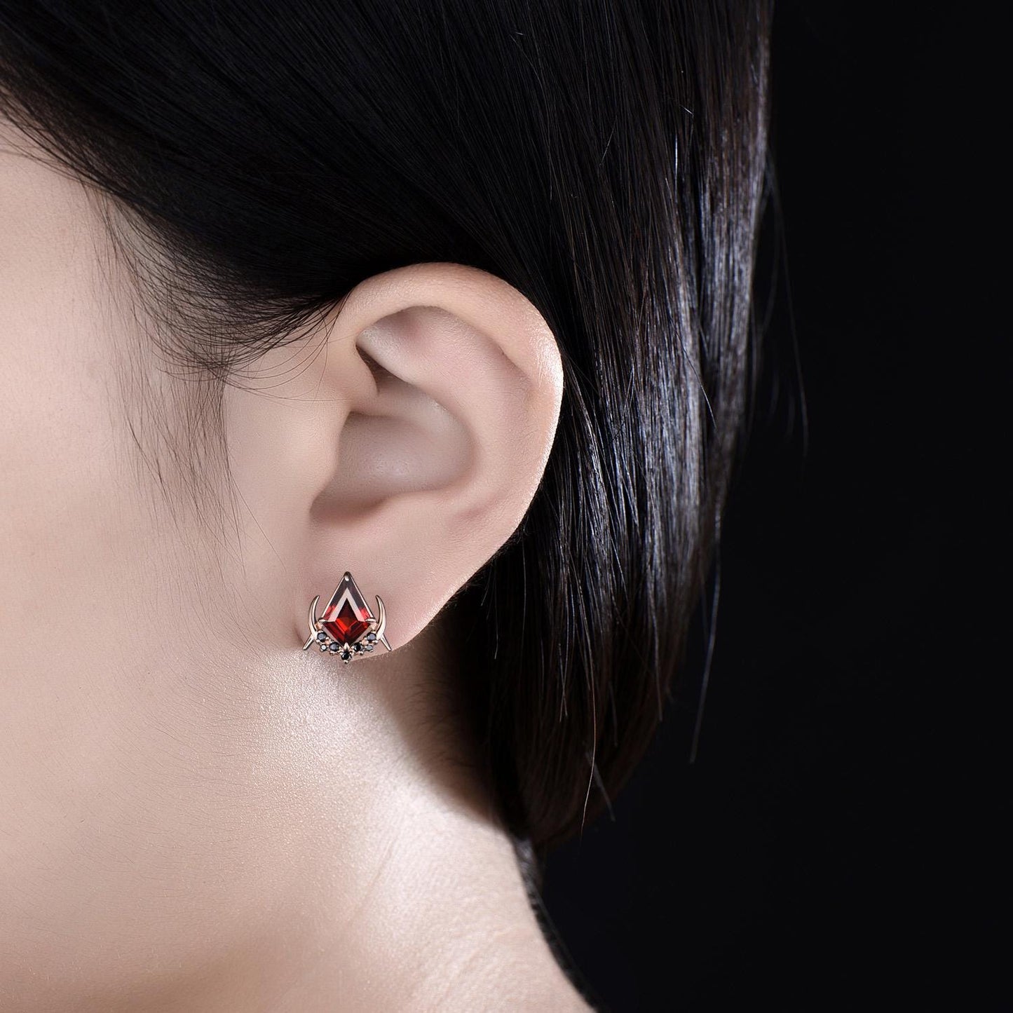 Vintage kite cut red garnet earrings solid 14k 18k rose gold unique moon cluster black spinel stud earrings women bridal anniversary gift
