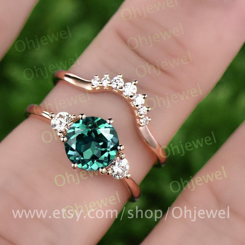Three stone moissanite crown curved ring unique vintage 3pcs emerald engagement ring set rose gold wedding bridal ring set anniversary gift
