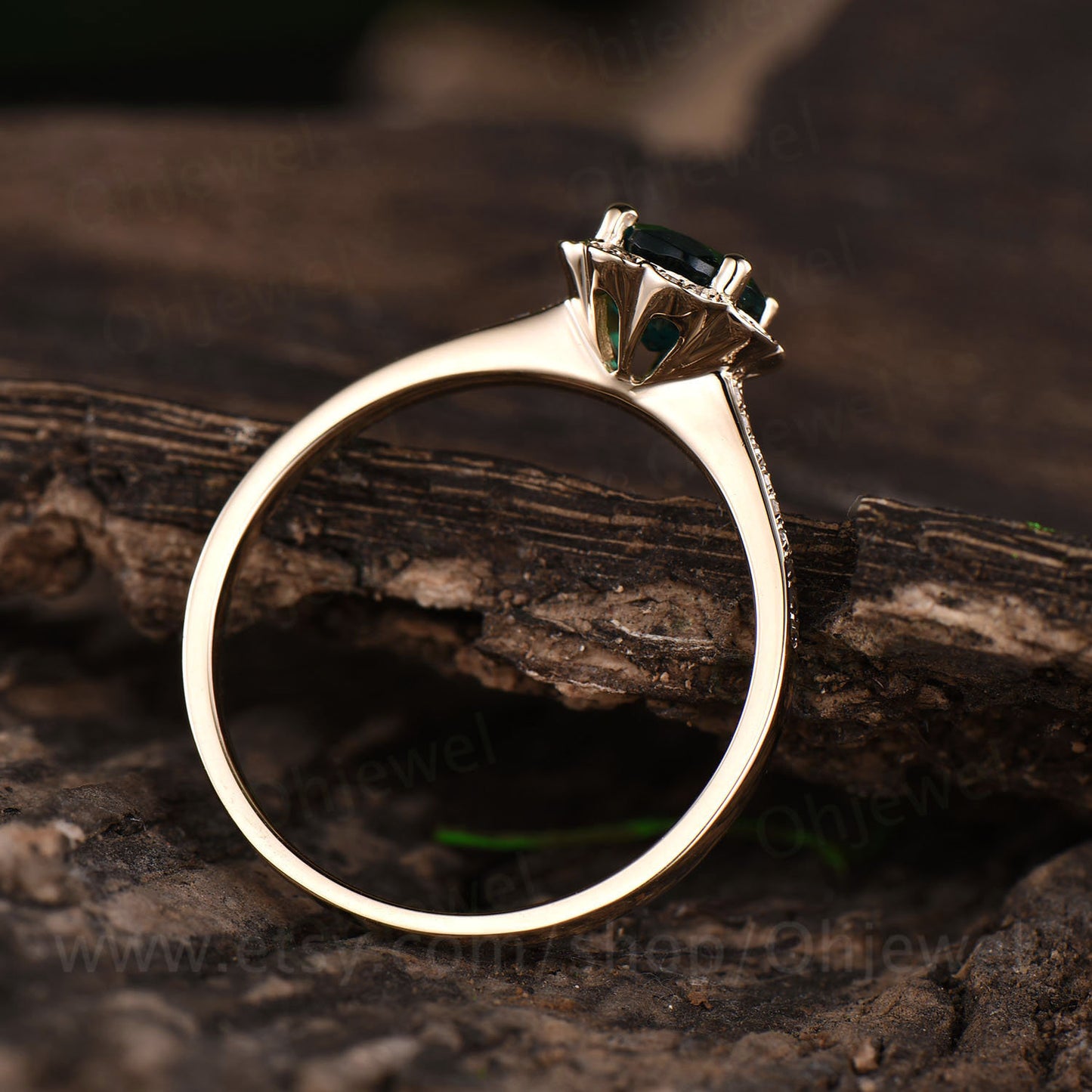 0.6ct flower green emerald engagement ring yellow gold 14K/18K emerald ring gold vintage May birthstone halo diamond wedding ring jewelry