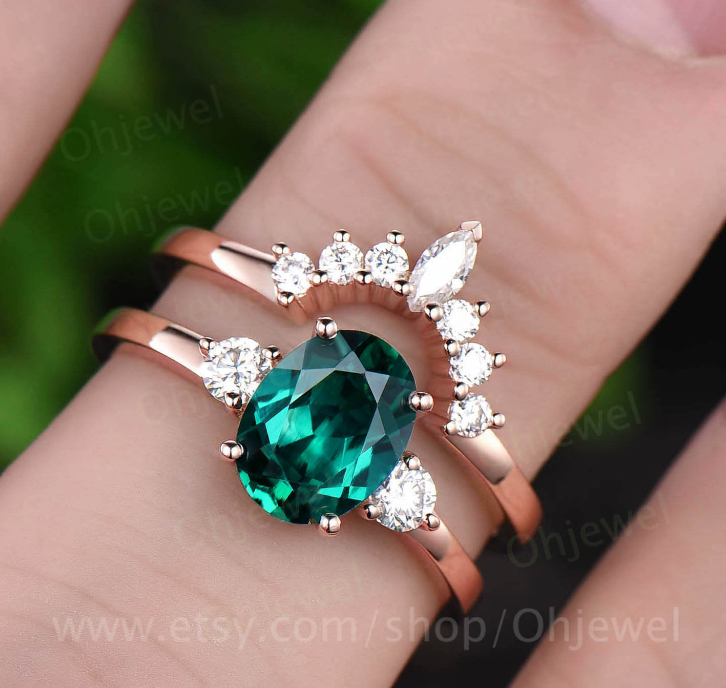 Three stone emerald engagement ring set rose gold 14K 18K 2pcs emerald ring vintage may birthstone moissanite crown wedding bridal ring set