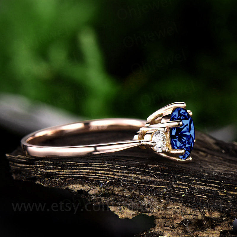 Three stone moissanite ring round blue sapphire engagement ring rose gold 10k/14K/18K sapphire ring vintage wedding bridal ring jewelry gift