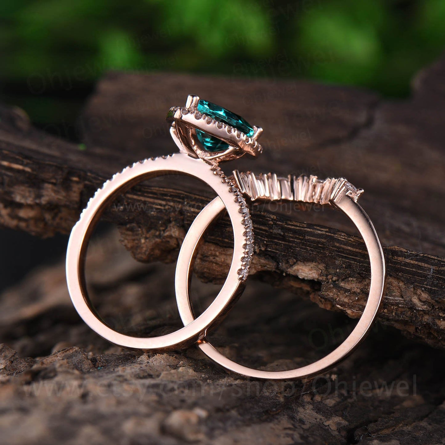 2pcs diamond halo ring pear emerald engagement ring set rose gold May birthstone ring art deco crown moissanite ring wedding bridal ring set
