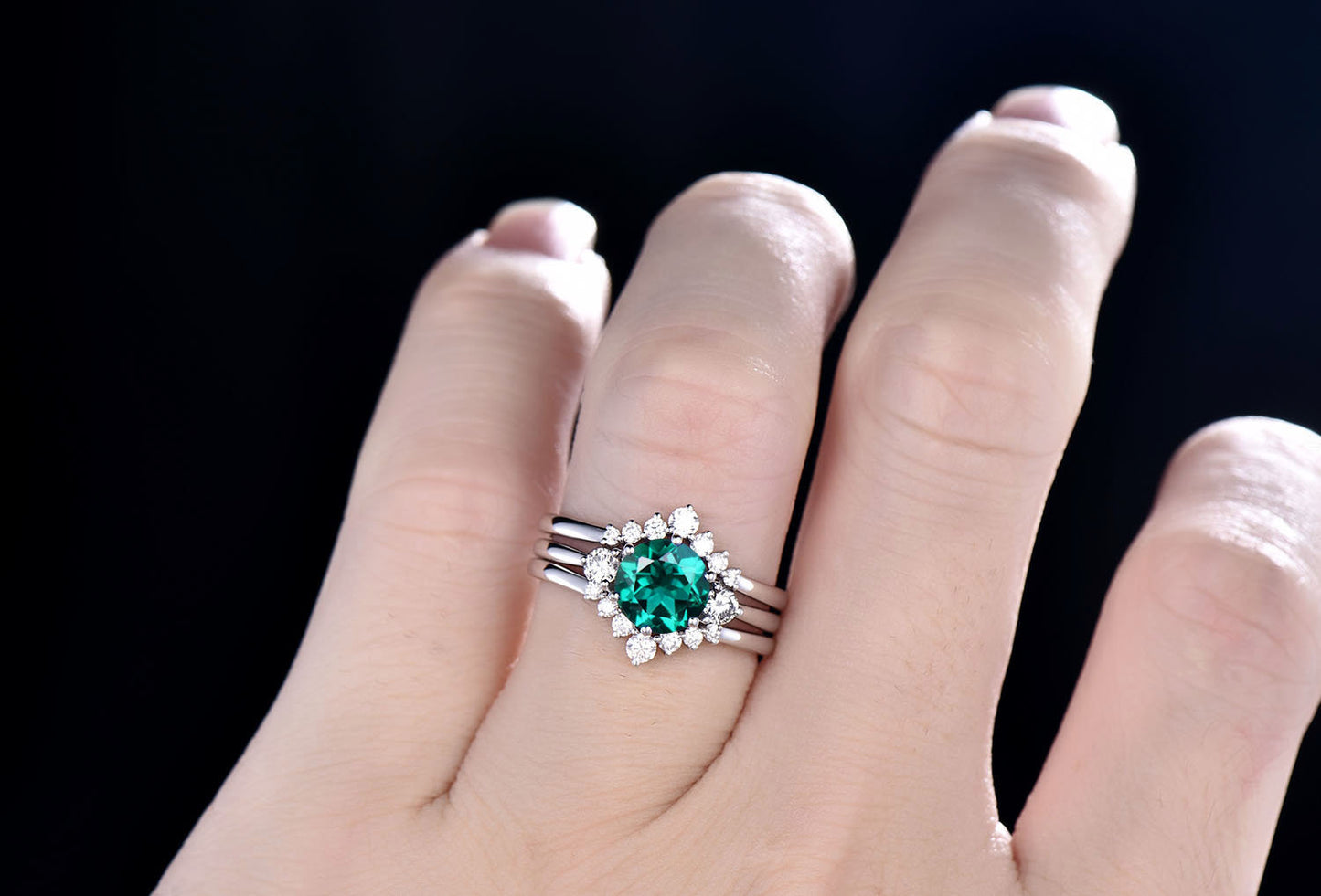 Three stone moissanite crown curved ring unique vintage 3pcs emerald engagement ring set rose gold wedding bridal ring set anniversary gift