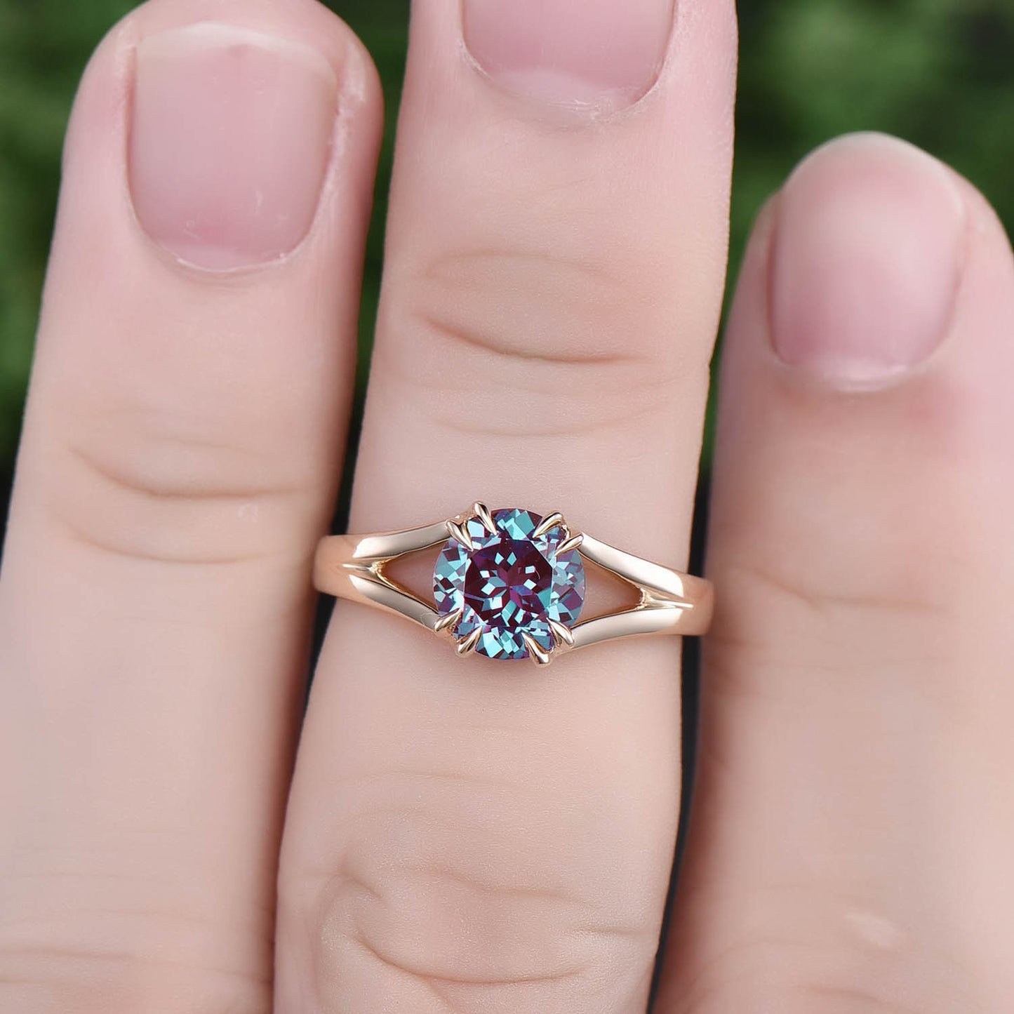 Vintage round cut Alexandrite engagement ring 14k rose gold unique split shank Solitaire engagement ring for women wedding promise ring gift