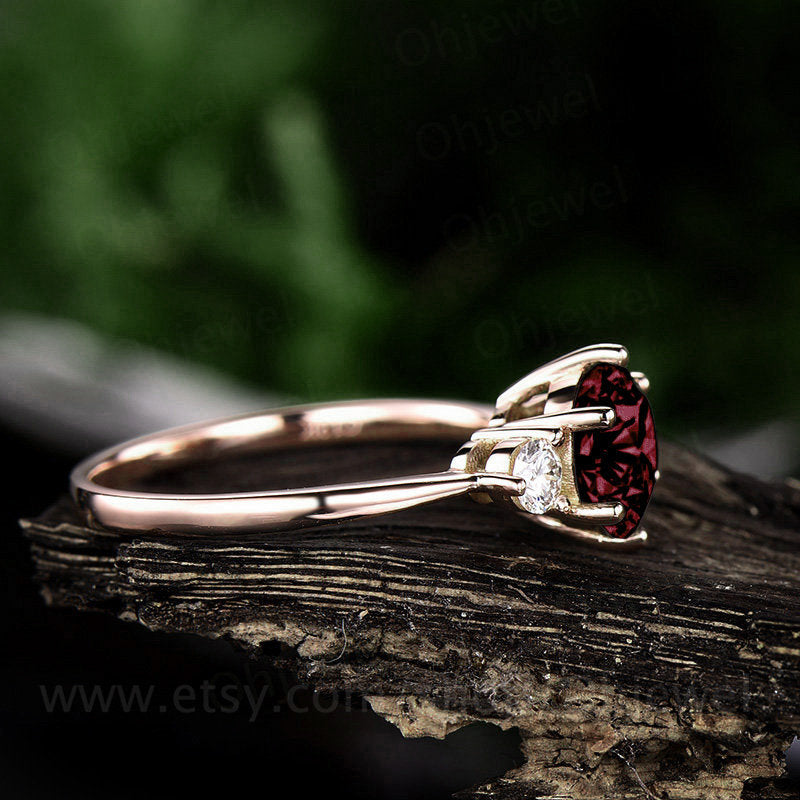 Three stone moissanite ring round red garnet engagement ring solid rose gold garnet ring vintage women wedding bridal ring jewelry gift