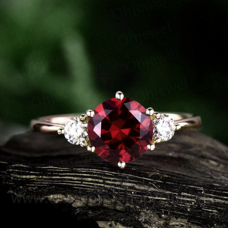 Three stone moissanite ring round red garnet engagement ring solid rose gold garnet ring vintage women wedding bridal ring jewelry gift