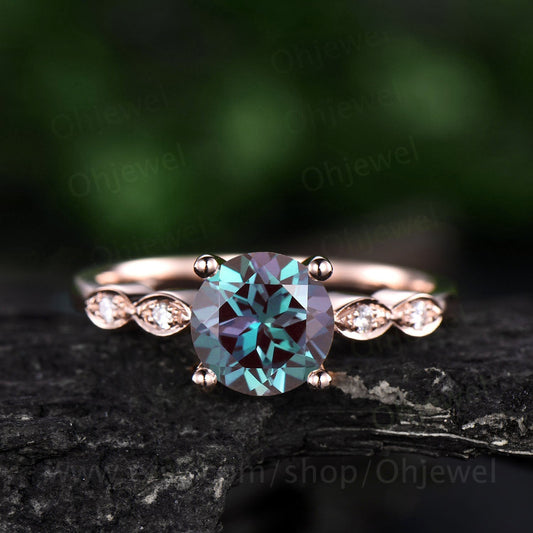Round cut Alexandrite engagement ring color change Alexandrite ring vintage for women rose gold diamond jewelry bridal anniversary gift