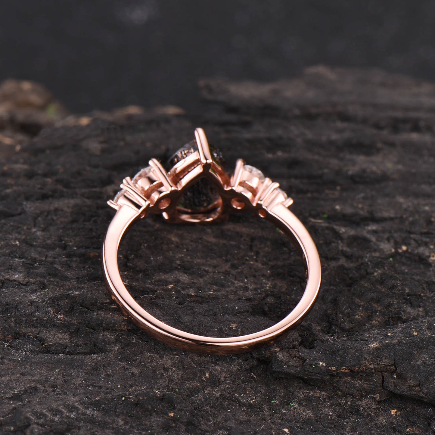 Pear shaped moss agate engagement ring vintage rose gold ring for women moissanite five stone ring custom jewelry unique wedding ring gift
