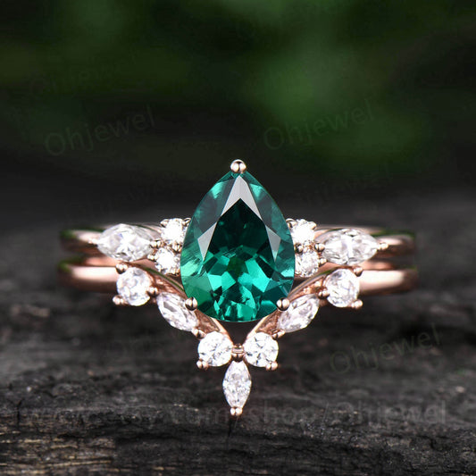 Pear shaped emerald ring gold silver vintage emerald engagement ring set art deco rose gold ring women unique moissanite promise ring set