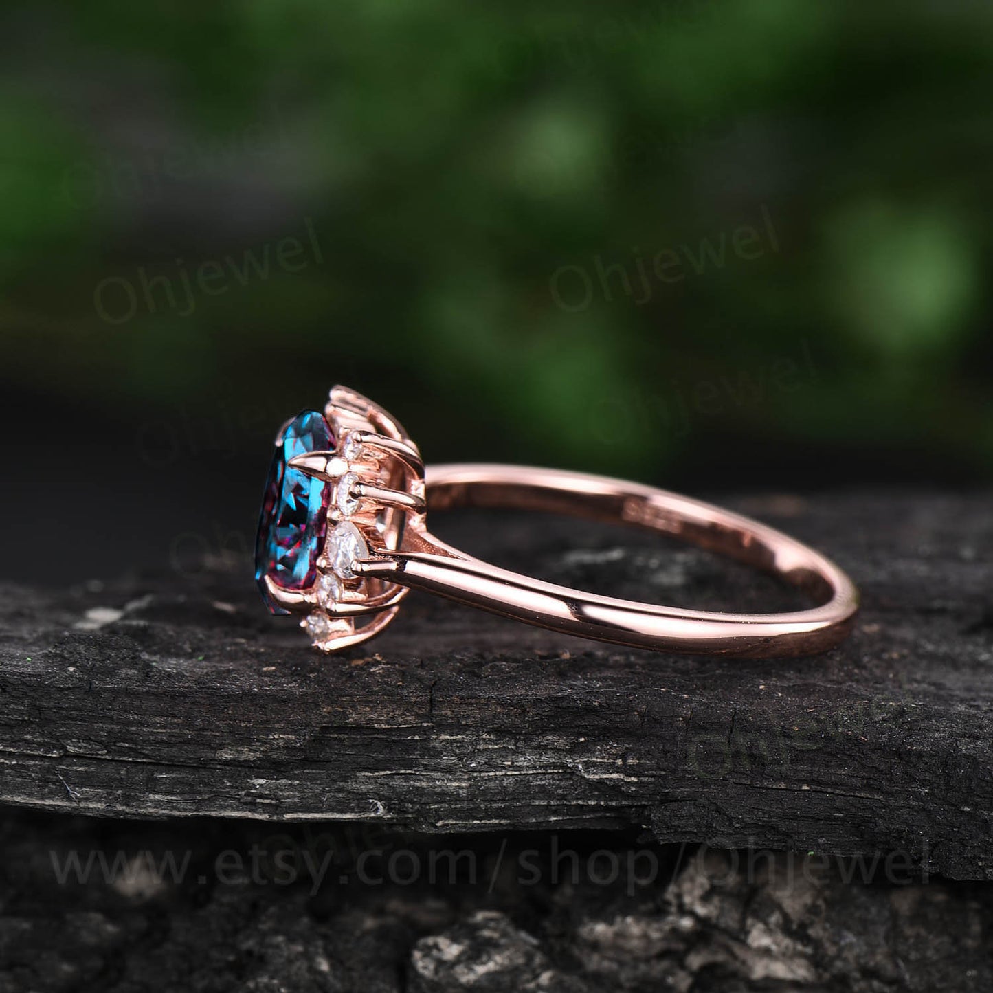 Oval cut Alexandrite ring gold silver women vintage Alexandrite engagement ring rose gold halo cluster moissanite ring bridal wedding ring