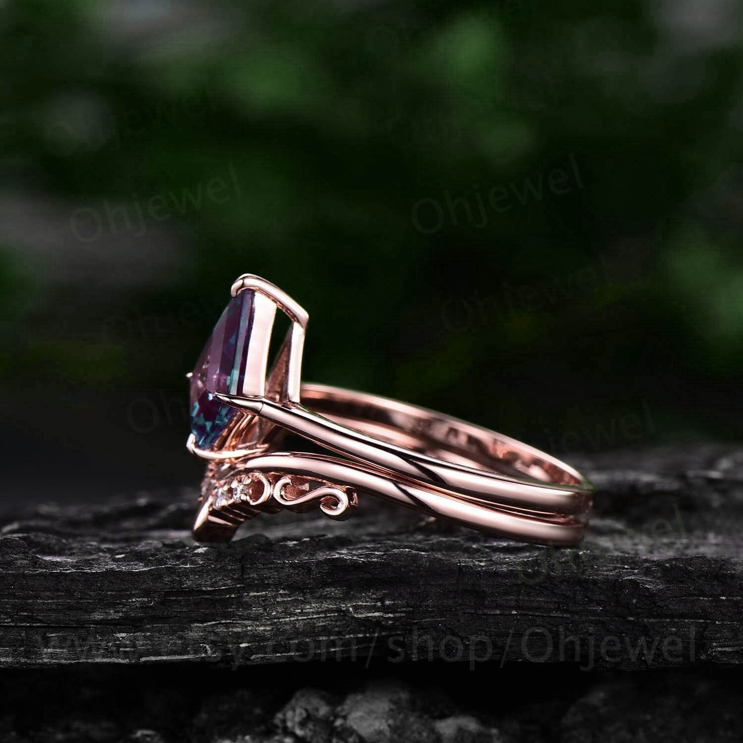 Vintage kite shaped Alexandrite engagement ring set rose gold dainty solitaire unique engagement ring moissanite bridal ring set for women