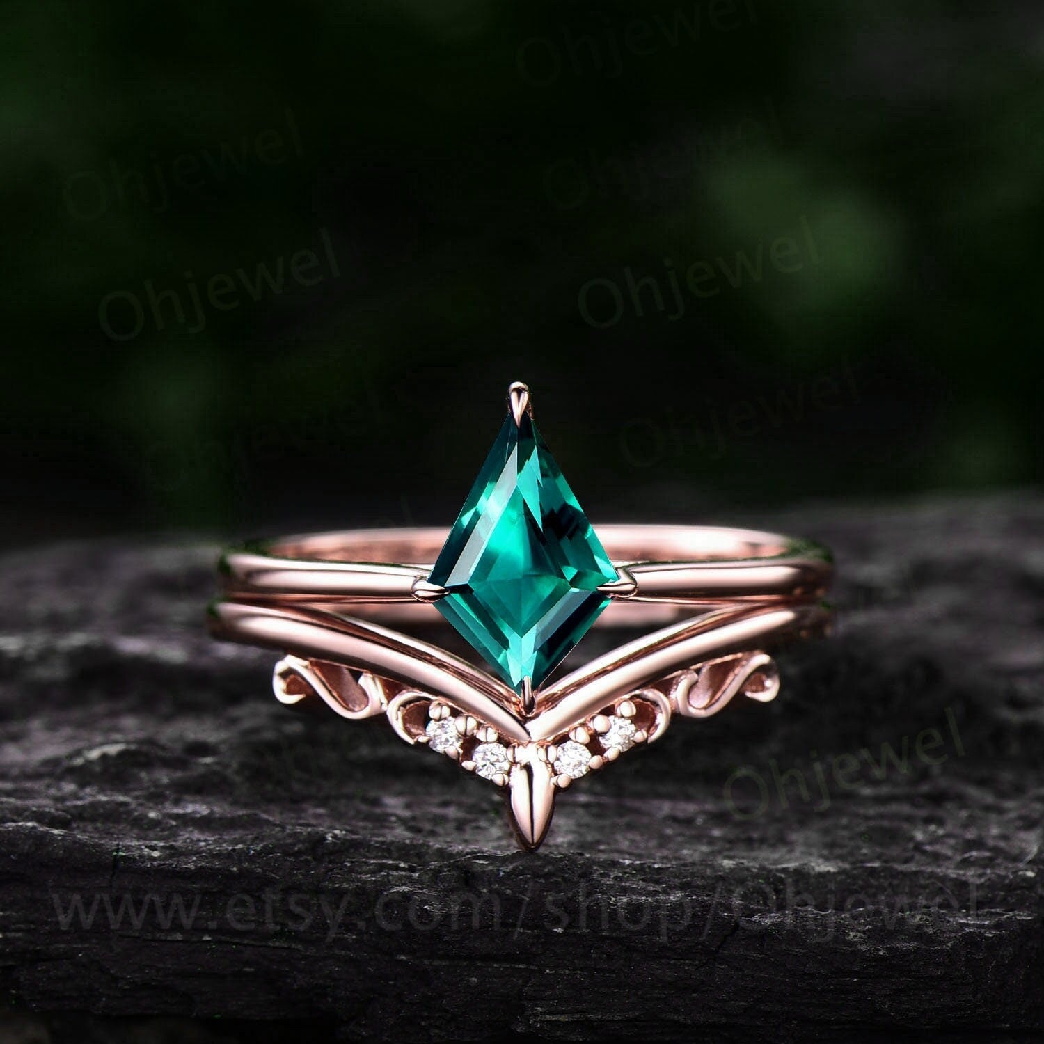Emerald green wedding ring set 60 photos - Astyledwedding.com Emerald green wedding ring set 60 photos - Astyledwedding.com