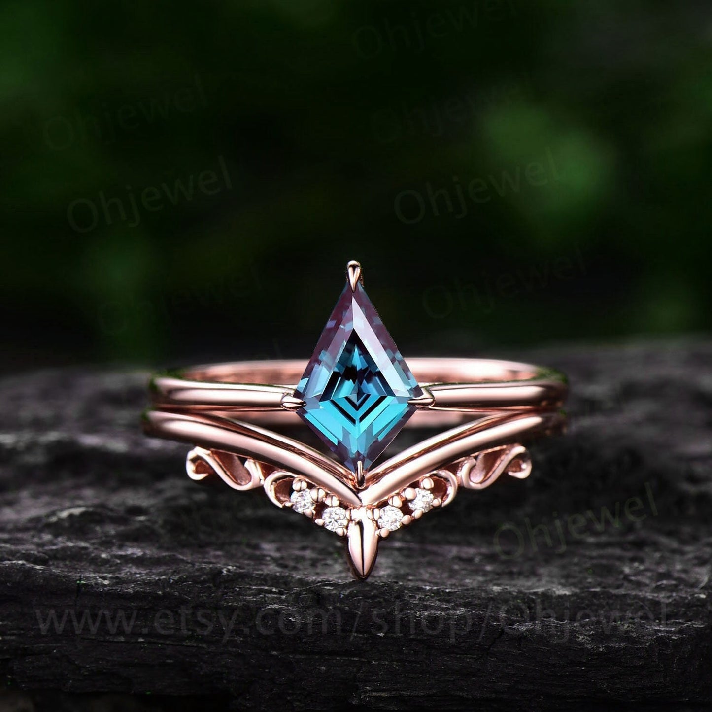 Vintage kite shaped Alexandrite engagement ring set rose gold dainty solitaire unique engagement ring moissanite bridal ring set for women