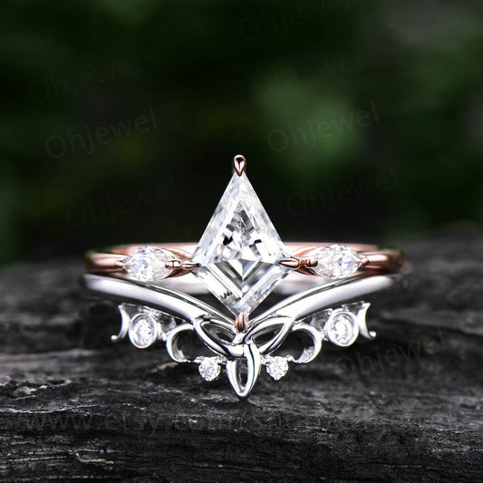 Kite cut moissanite engagement ring set 14k rose gold vintage unique three stone engagement ring marquise cut diamond wedding ring for women