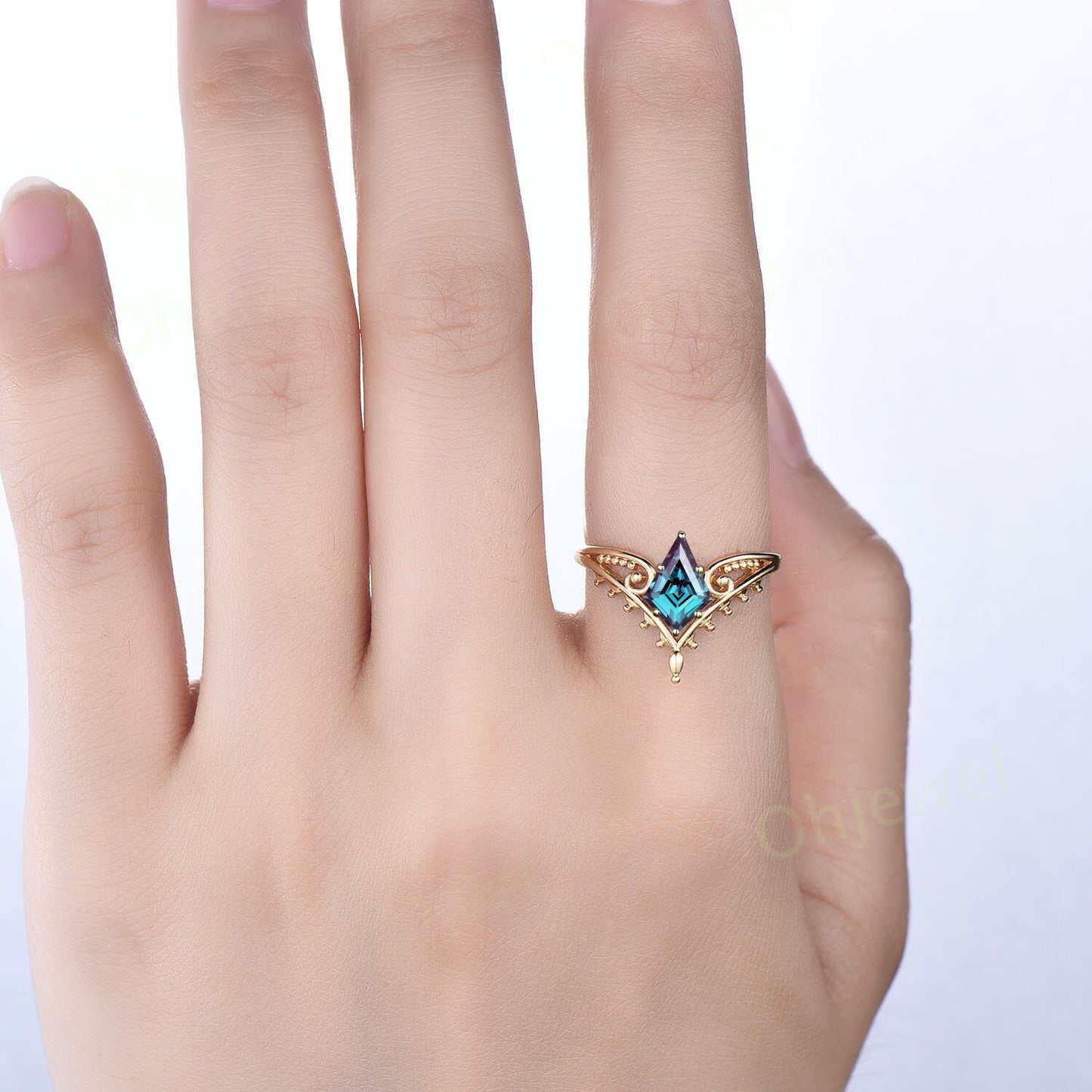 Vintage style kite cut Alexadrite ring unique split shank Solitaire engagement ring 14k yellow gold antique promise wedding ring for women