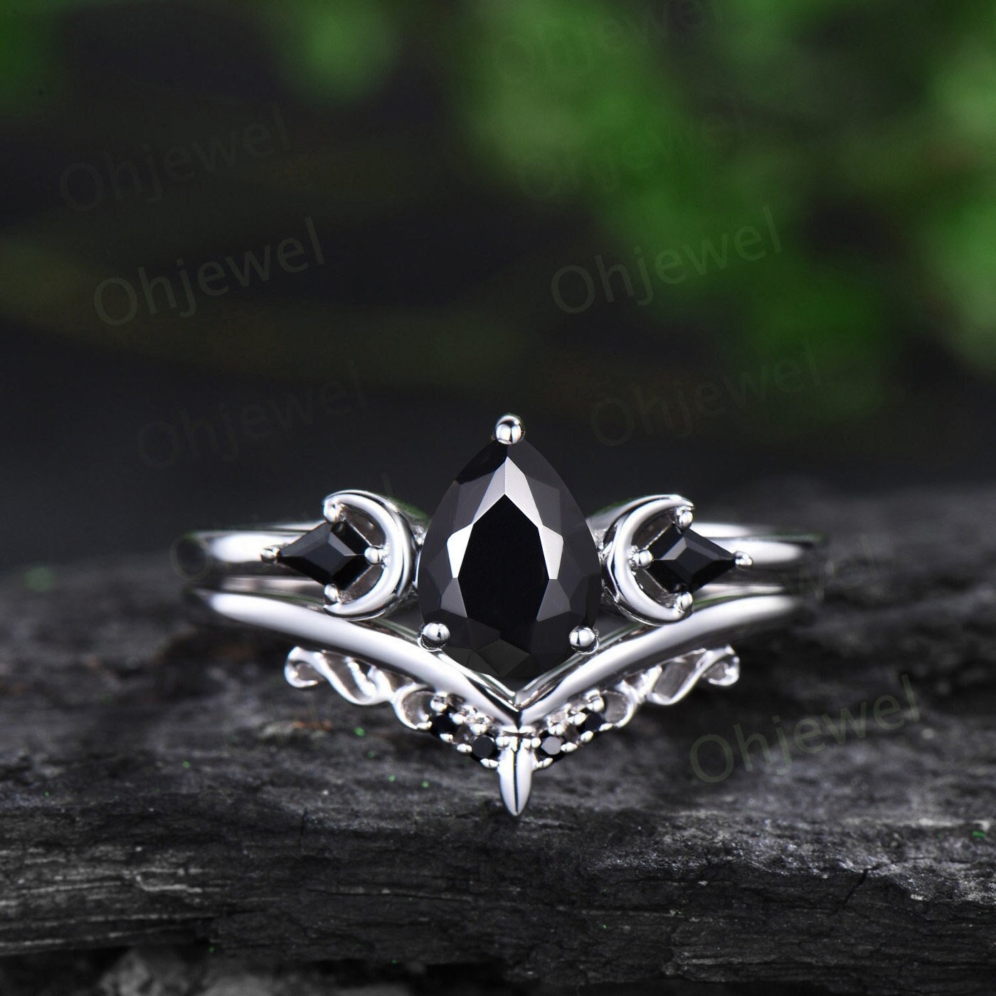 Pear shaped black onyx ring vintage three stone kite black spinel moon ring set white gold unique engagement ring antique bridal set women