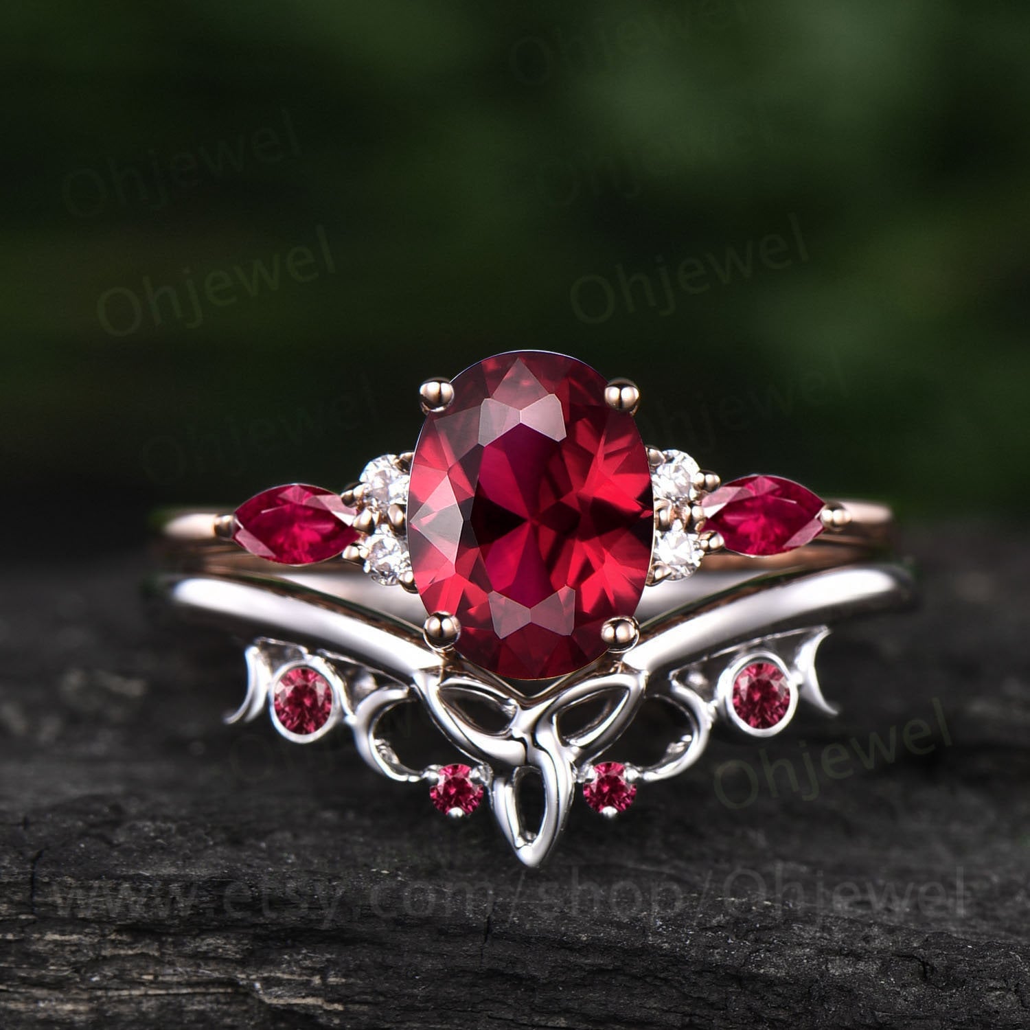 Red wedding rings 60 photos - Vianawedding.com Red wedding rings 60 photos - Vianawedding.com