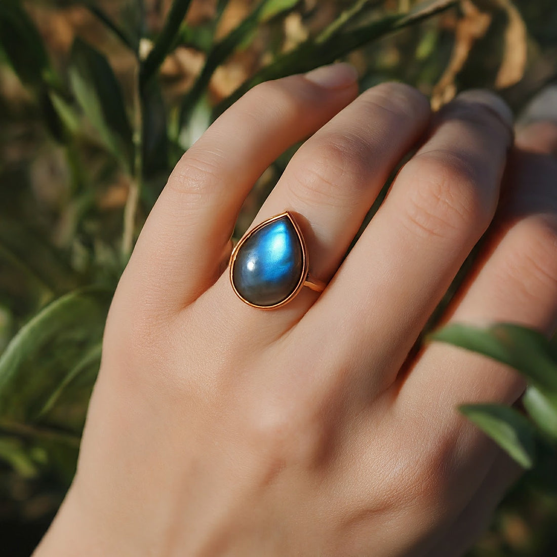 Key Points to Consider When Buying Labradorite Jewelry