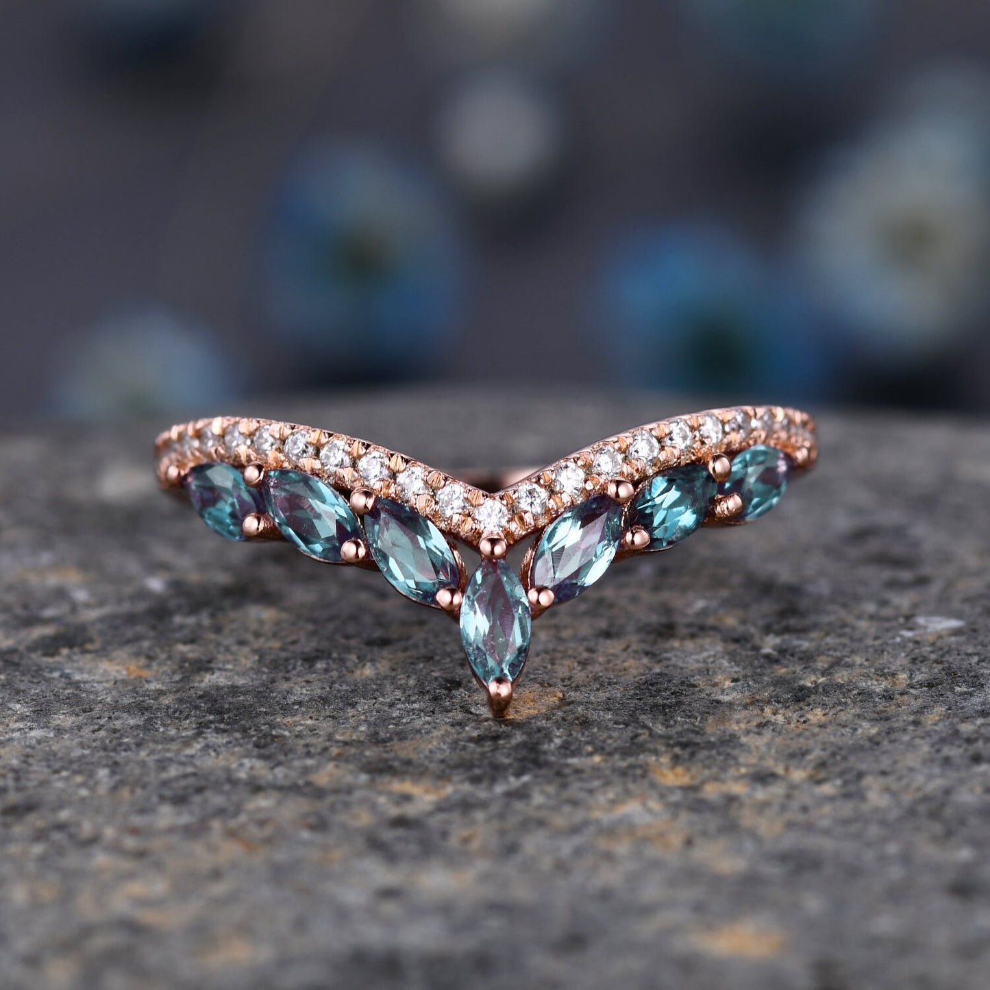 Unique Alexandrite wedding ring,Alexandrite wedding band,Marquise alexandrite ring,Curved V stacking rings,Diamond Ring,14k rose white gold