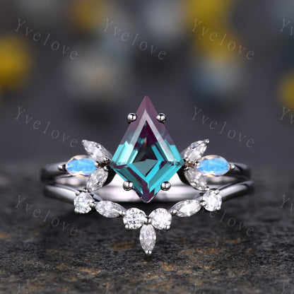 Art Deco Kite Alexandrite Engagement Ring,Unique Bridal Ring,Marquise Moonstone Ring,Moissanite Ring For Women,Rose Gold Band Silver Ring