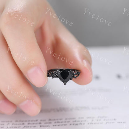 8mm Heart Shape Black Onyx Ring,Vintage Twig Vine Leaf Ring,Antique Black Onyx Bridal Promise Ring Set Nature Inspired Black Gold band