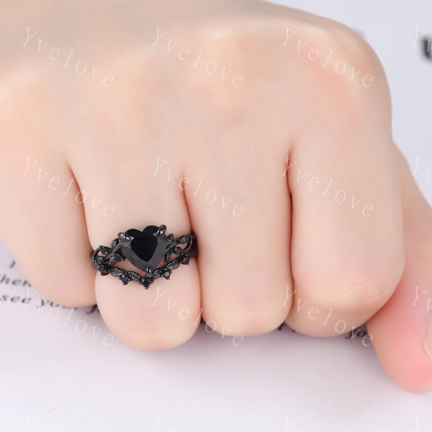 8mm Heart Shape Black Onyx Ring,Vintage Twig Vine Leaf Ring,Antique Black Onyx Bridal Promise Ring Set Nature Inspired Black Gold band