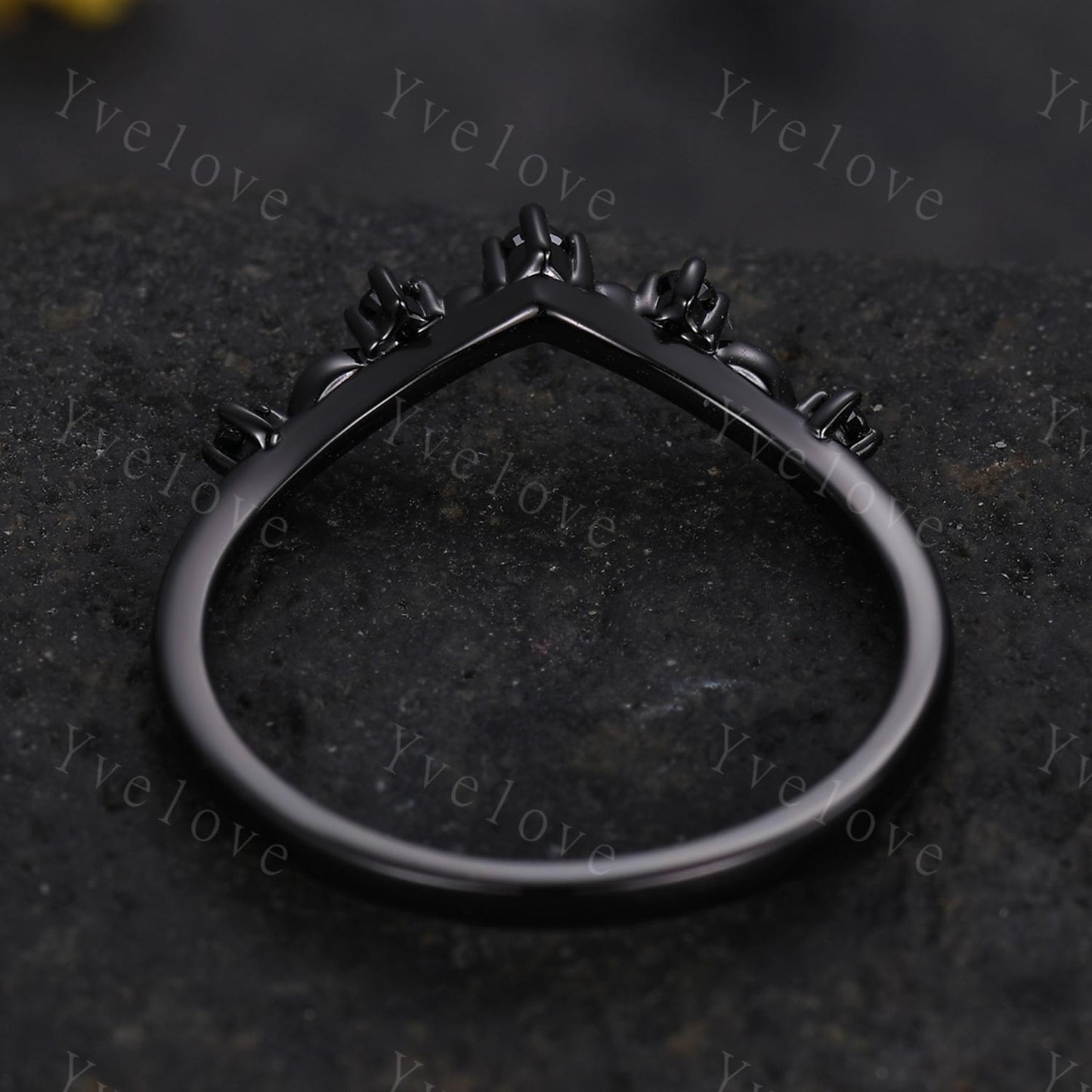 Retro Black Spinel Engagement Ring,Twig Leaf Matching Band,Women Vine Band,Gothic V Curved Branch Wedding Band,Black Gold Wedding Band Gift