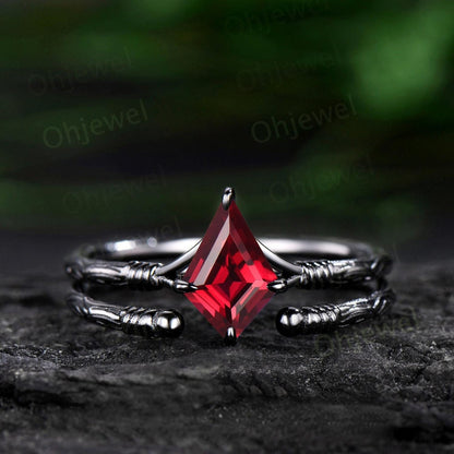 Vintage kite cut red ruby engagement ring set 14k black gold etched wood Solitaire ring retro rope wrapping wedding bridal ring set women