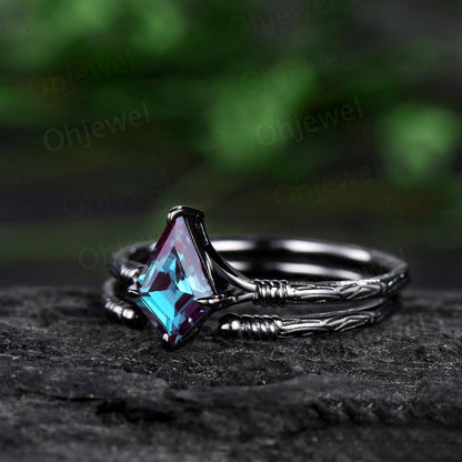 Vintage kite cut alexandrite engagement ring set 14k black gold etched wood Solitaire ring retro rope wrapping wedding bridal ring set women
