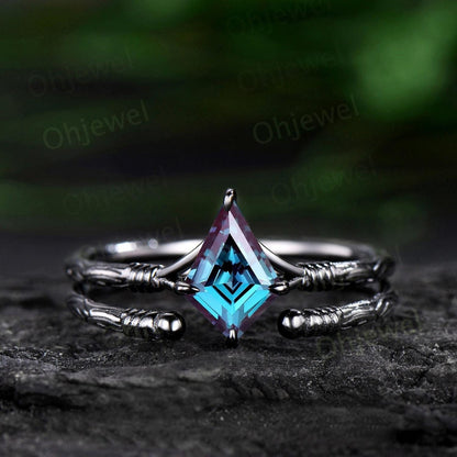 Vintage kite cut alexandrite engagement ring set 14k black gold etched wood Solitaire ring retro rope wrapping wedding bridal ring set women