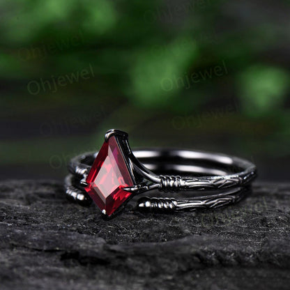 Vintage kite cut red ruby engagement ring set 14k black gold etched wood Solitaire ring retro rope wrapping wedding bridal ring set women