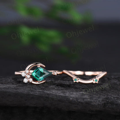 Kite cut green emerald ring vintage east to west star moon engagement ring set cluster moissanite wedding promise ring set rose gold jewelry