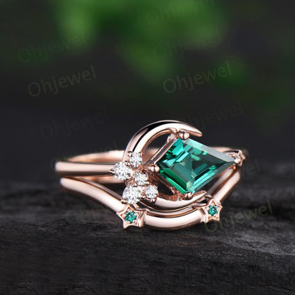 Kite cut green emerald ring vintage east to west star moon engagement ring set cluster moissanite wedding promise ring set rose gold jewelry