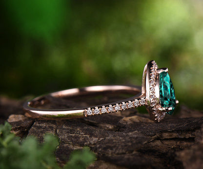 0.8ct green emerald engagement ring rose gold 14K/18K halo moissanite wedding ring half eternity stackable birthstone promise emerald ring