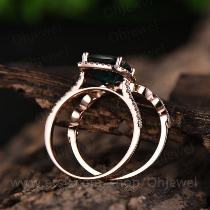 2.3ct green emerald engagement ring set rose gold 14K/18K emerald ring vintage diamond halo matching may birthstone wedding bridal ring set