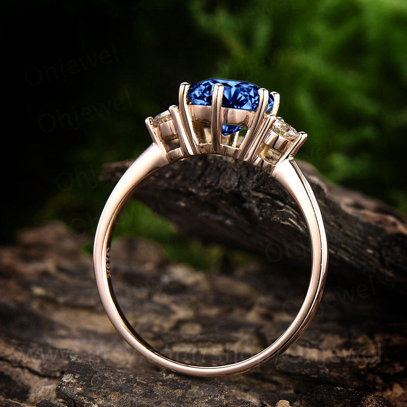 Three stone moissanite ring round blue sapphire engagement ring rose gold 10k/14K/18K sapphire ring vintage wedding bridal ring jewelry gift