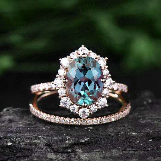 1.6ct oval cut alexandrite ring vintage unique engagement ring 2pcs alexandrite engagement ring rose gold halo moissanite ring diamond band