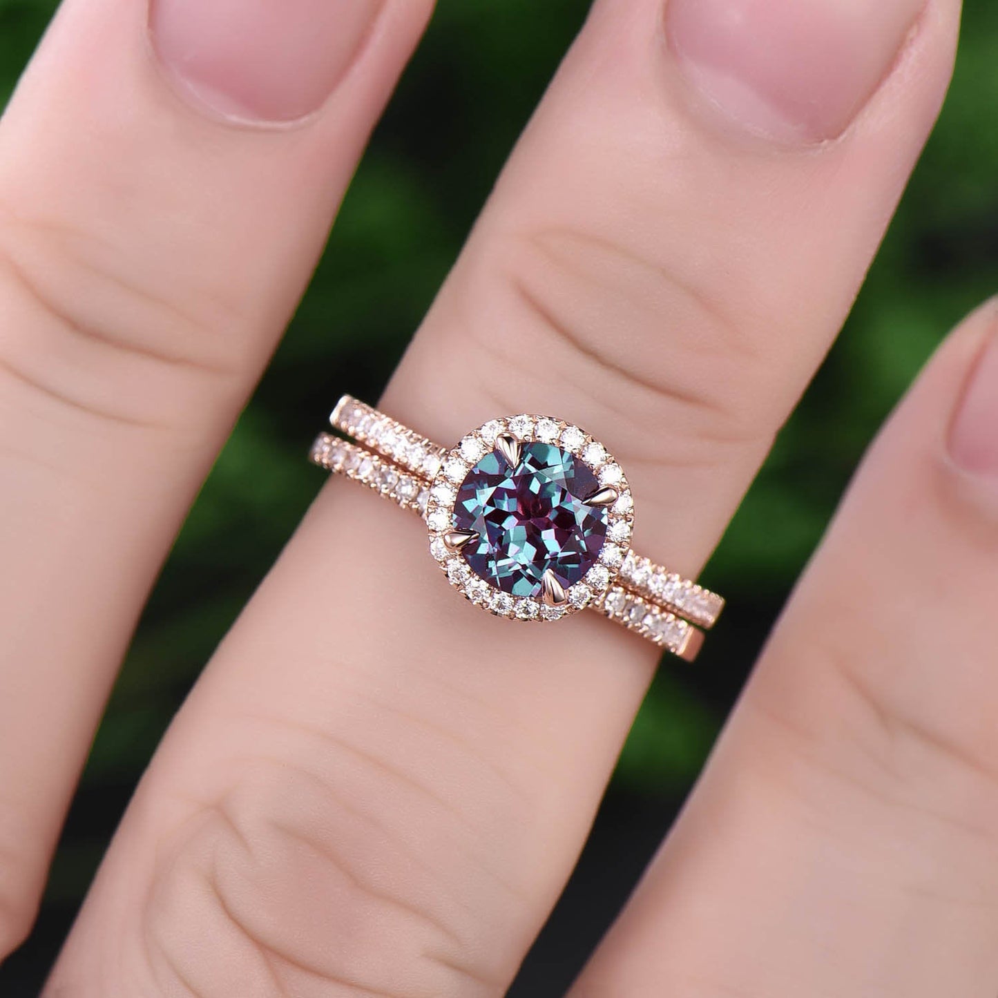 Round alexandrite ring for women unique vintage halo moissanite ring 2pcs color change alexandrite engagement ring set rose gold bridal set
