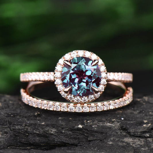 Round alexandrite ring for women unique vintage halo moissanite ring 2pcs color change alexandrite engagement ring set rose gold bridal set