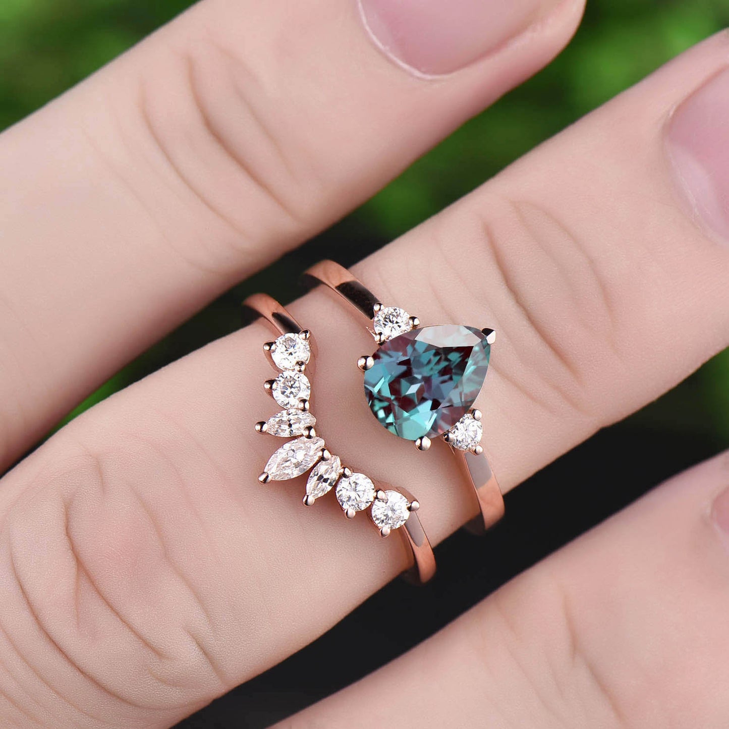 Vintage unique marquise moissanite ring Three stone ring 2pcs pear color change alexandrite engagement ring set rose gold bridal ring set