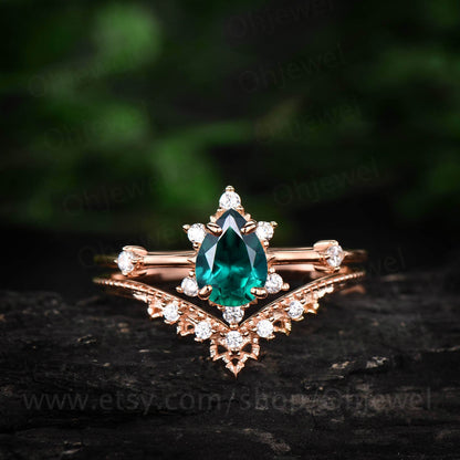 Rose gold ring set unique vintage engagement ring 2pcs pear emerald engagement ring set cluster moissanite ring set wedding bridal set gift