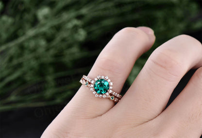 2pcs emerald bridal set vintage round emerald engagement ring set rose gold moissanite halo ring diamond ring natural emerald wedding band