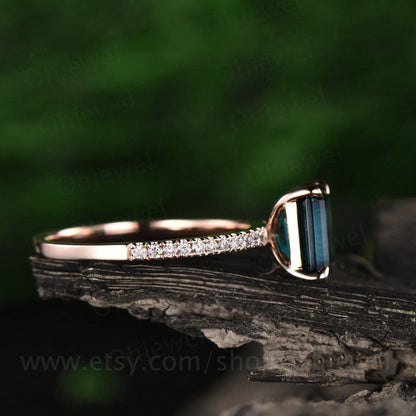 Emerald cut Alexandrite engagement ring uniuqe Alexandrite ring vintage for women rose gold jewelry June birthstone ring anniversary gift