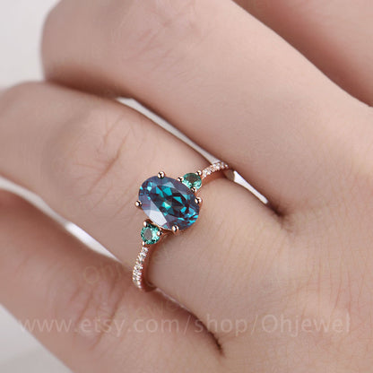 Oval alexandrite rings for women rose gold ring vintage alexandrite engagement ring unique emerald ring diamond ring jewelry bridal ring