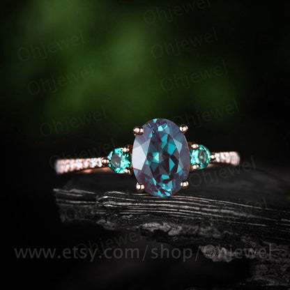 Oval alexandrite rings for women rose gold ring vintage alexandrite engagement ring unique emerald ring diamond ring jewelry bridal ring